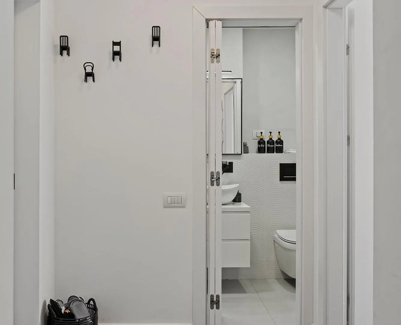 Parliament Retreat - Urban Hideaway Apartment Bucharest
