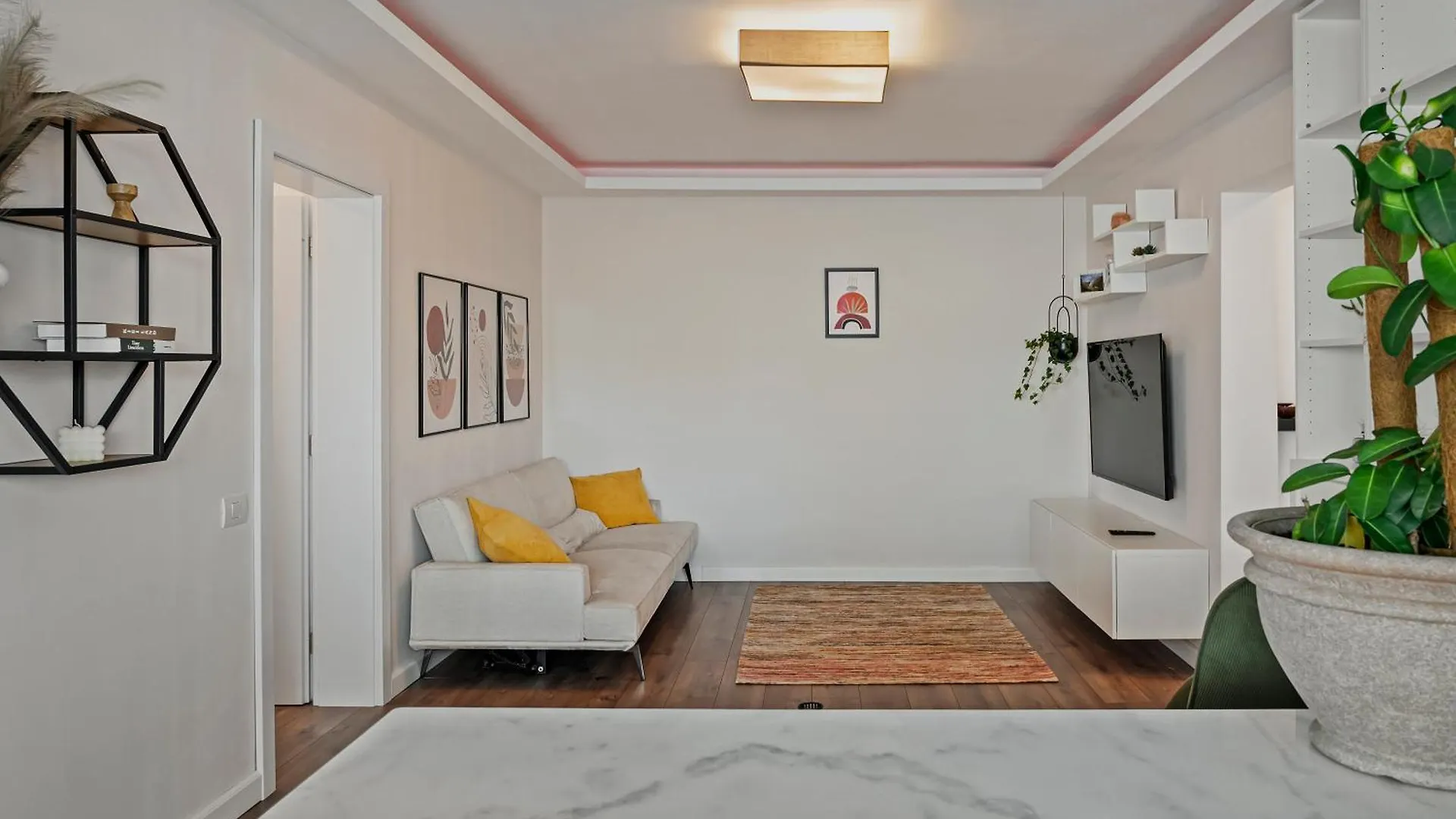 Parliament Retreat - Urban Hideaway Apartment Bucharest