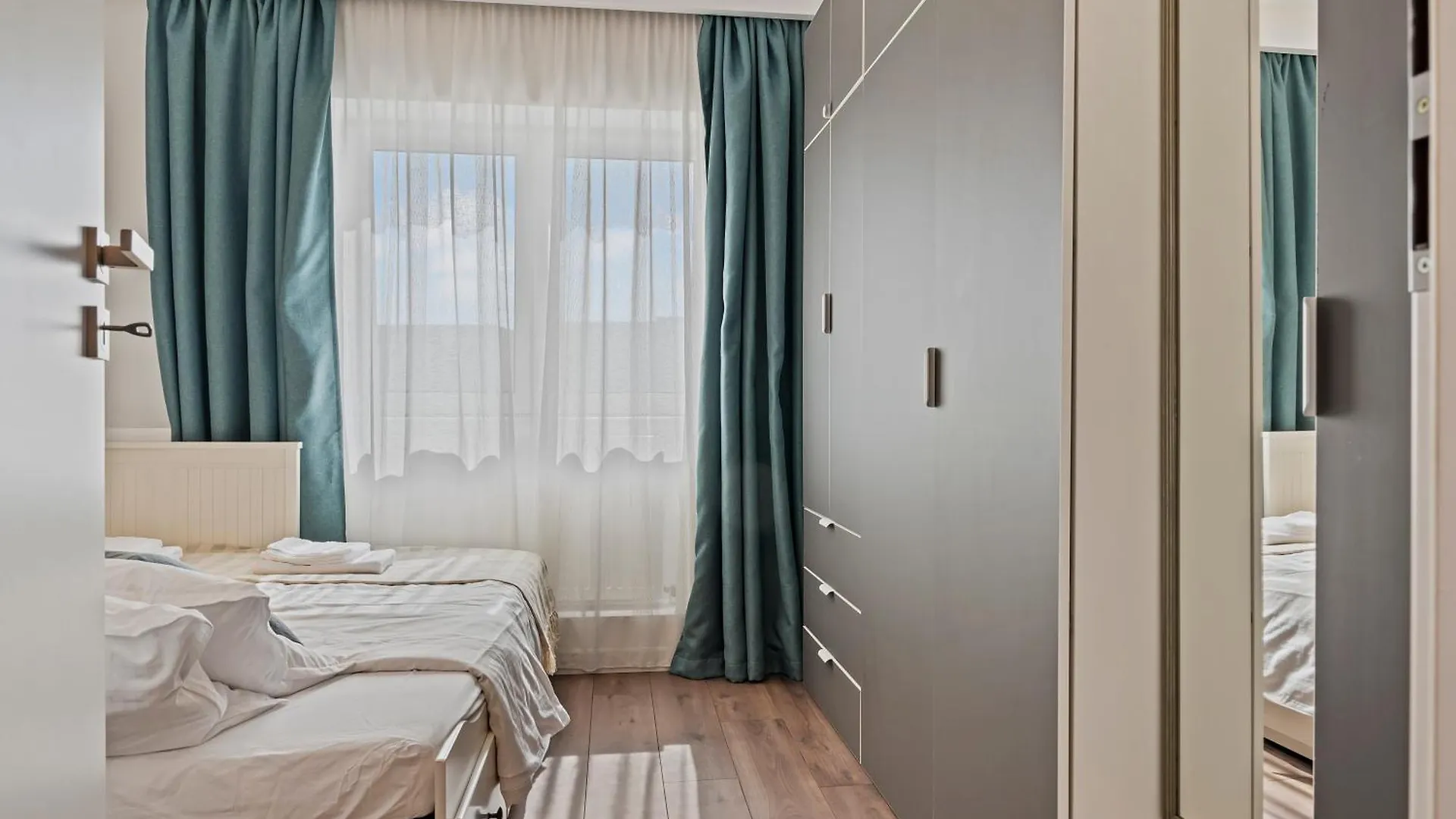 Parliament Retreat - Urban Hideaway Apartment Bucharest